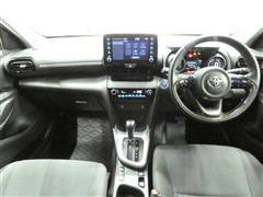 ヤリスクロス ハイブリッド G