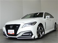 クラウン RS