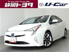トヨタ プリウス A ツーリングセレクション