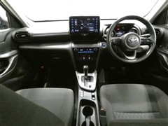 ヤリスクロス ハイブリッド G