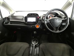 フィット シーズ ファインスタイル