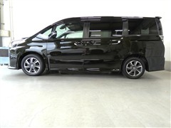 ヴォクシー ZS