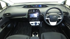 プリウス S セーフティプラス