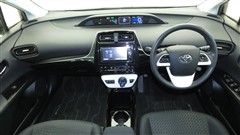 プリウス S セーフティプラス