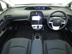 プリウス S セーフティプラス