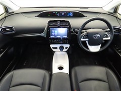 プリウス A ツーリングセレクション