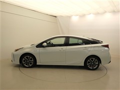 プリウス A ツーリングセレクション