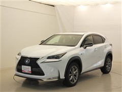 NX200t Fスポーツ