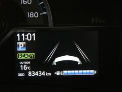 ヴィッツ ハイブリッド F