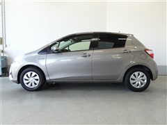 ヴィッツ ハイブリッド F