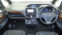 ヴォクシー ハイブリッド V