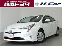 トヨタ プリウス Sセーフティプラス