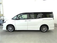 ヴォクシーHV ZS キラメキ2