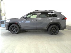 RAV4アドベンチャーオフロードP