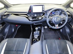 C-HR S-T GRスポーツ