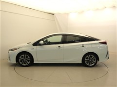 プリウスPHV Sナビパッケージ