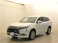 アウトランダーPHEVGプラスPKG