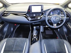 C-HR S GRスポーツ