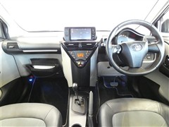 iQ 130Gレザーパッケージ