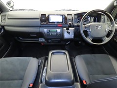 ハイエースV スーパーGLダークP2