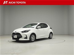 トヨタ　ヤリス ハイブリッド X