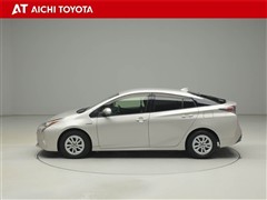 プリウス Sセーフティプラス