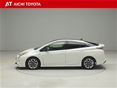 プリウス Sセーフティープラス ツー