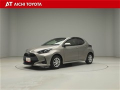 トヨタ ヤリスHV X