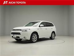 三菱 アウトランダーPHEV G ナビパ