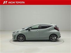 アクア GRスポーツ