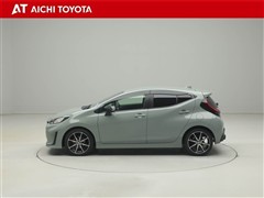 アクア GRスポーツ