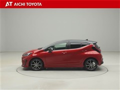 アクア GRスポーツ