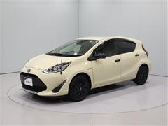 トヨタ アクア S グランパー