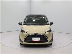 シエンタHV ファンベースG クエロ