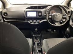 ヴィッツ:F ETCナビBカメラ