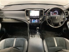 クラウンHEV アスリートS Jフロリミ