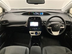 プリウス S セーフティプラス