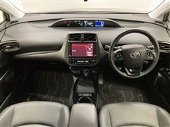 プリウス Sツーリング BKエディ