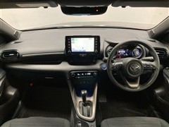 ヤリス HEV Z ETC Bカメラ