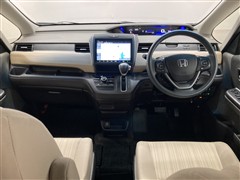 フリードG ホンダセンシング7ニン