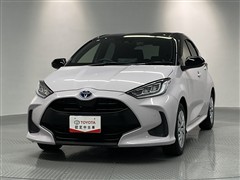 トヨタ　ヤリス HEV Z ETC Bカメラ