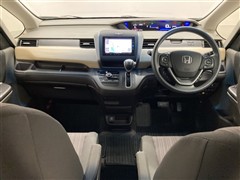 フリードG ホンダセンシング7ニン