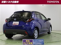 ヤリス ハイブリッド X