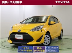 トヨタ　アクア S