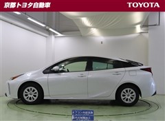 プリウス S セーフティ-プラス2