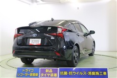 プリウス S ツーリングS BE