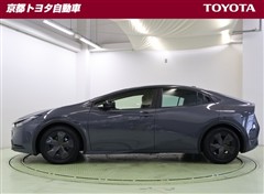 プリウス U