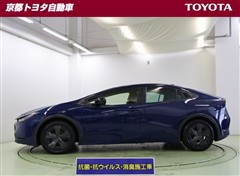 プリウス U