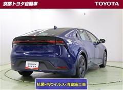 プリウス U
