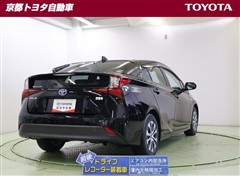プリウス A